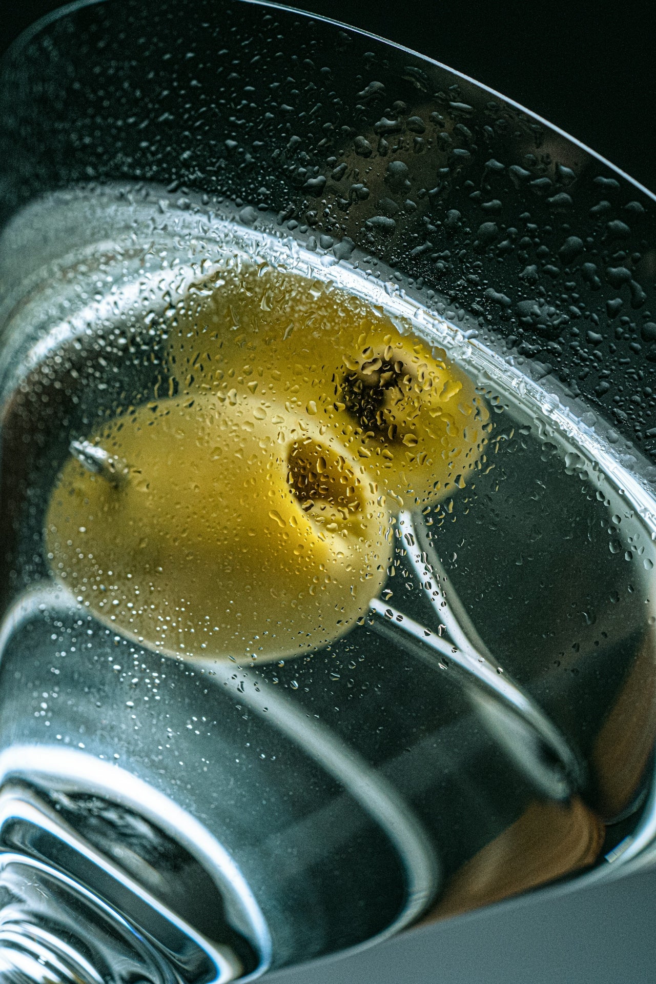 Healing Alcohol Guide: How Your Hormones, Gut, and Skin React to Drinking